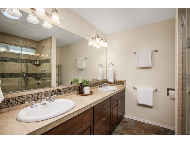 2160 Nw 153RD Pl, Beaverton, OR 97006