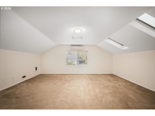 2160 Nw 153RD Pl, Beaverton, OR 97006