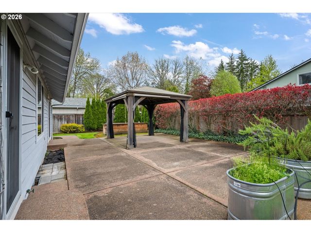 2160 Nw 153RD Pl, Beaverton, OR 97006