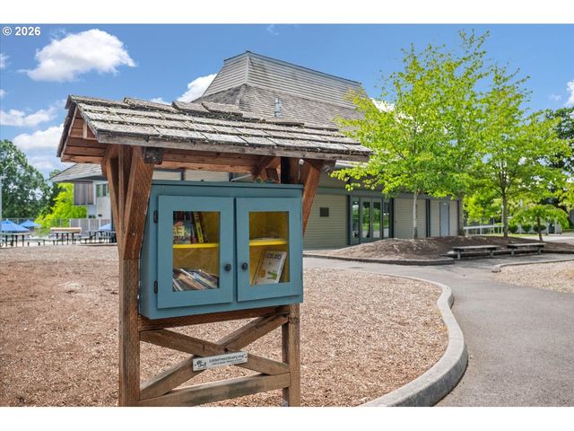 2160 Nw 153RD Pl, Beaverton, OR 97006