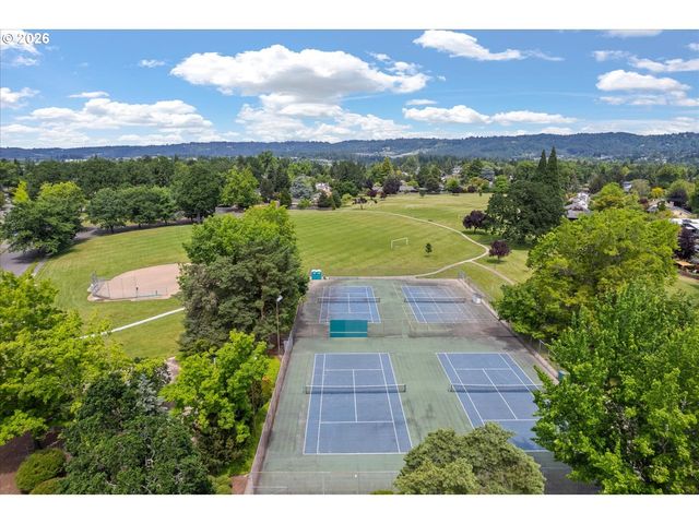 2160 Nw 153RD Pl, Beaverton, OR 97006