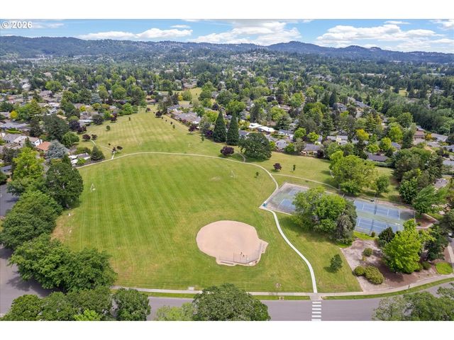 2160 Nw 153RD Pl, Beaverton, OR 97006