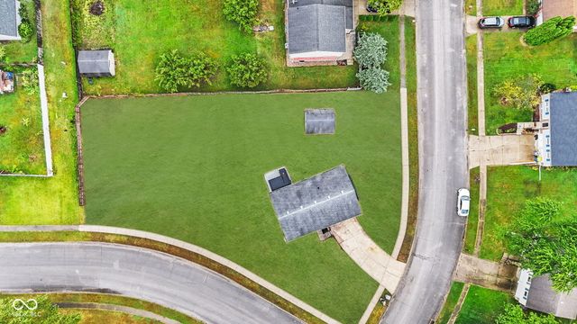 3910 Mistletoe Drive, Indianapolis, IN 46237