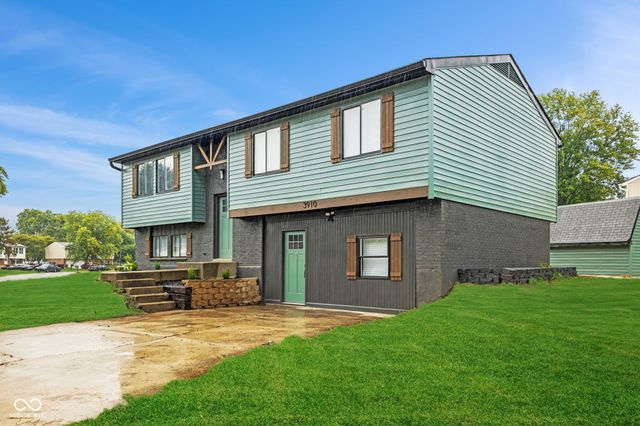 3910 Mistletoe Drive, Indianapolis, IN 46237
