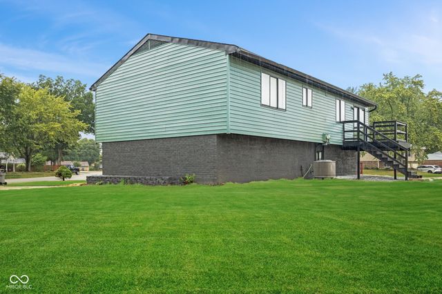3910 Mistletoe Drive, Indianapolis, IN 46237