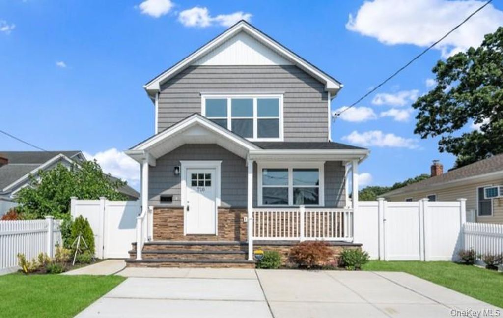 710 Franklin Avenue, Massapequa, NY 11758 — exterior