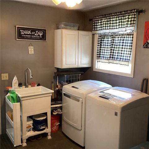 6786 Flat River Road, Coventry, RI 02827