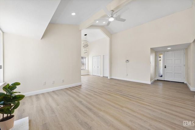 6921 Natchitoches Way, Bakersfield, CA 93309