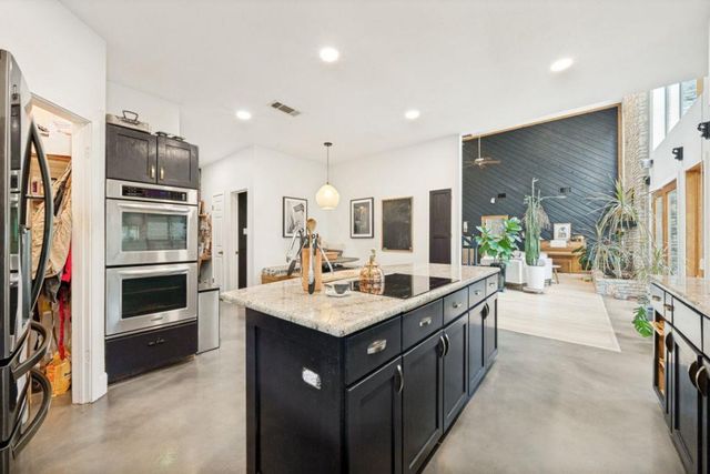 5804 Ginre CV, Austin, TX 78759