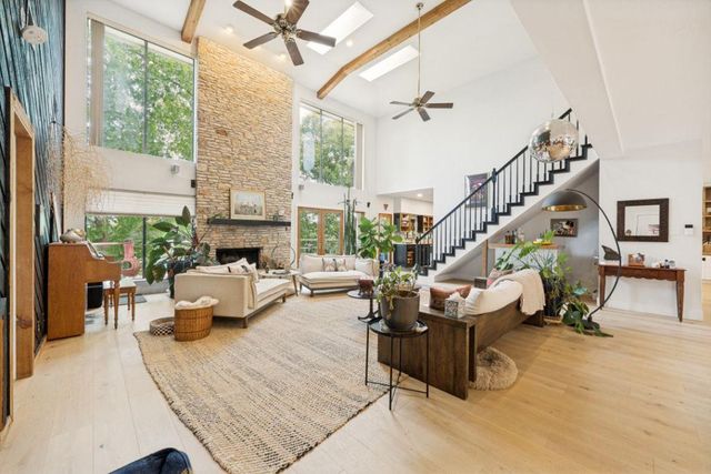 5804 Ginre CV, Austin, TX 78759