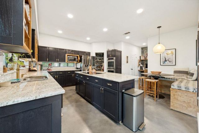 5804 Ginre CV, Austin, TX 78759