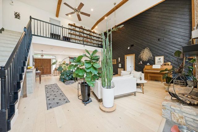 5804 Ginre CV, Austin, TX 78759