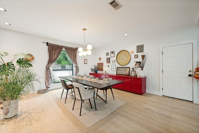 5804 Ginre CV, Austin, TX 78759