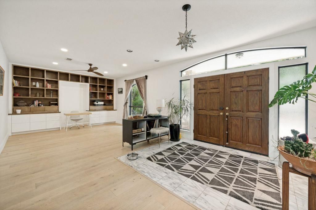 5804 Ginre CV, Austin, TX 78759