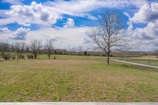 2196 Bethany Rd, Mcminnville, TN 37110