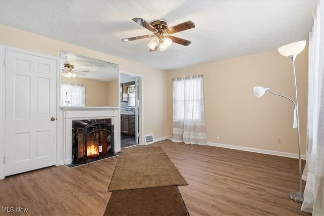 1188 Hardesty Boulevard, Akron, OH 44320