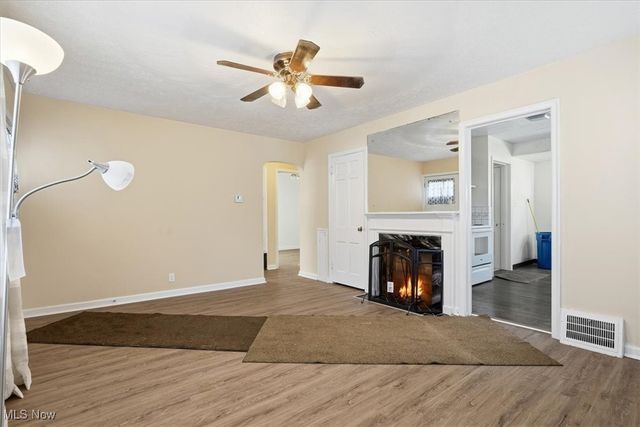 1188 Hardesty Boulevard, Akron, OH 44320