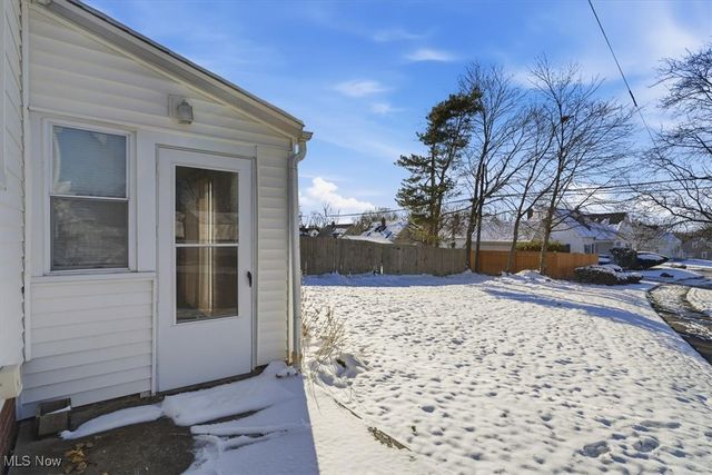 1188 Hardesty Boulevard, Akron, OH 44320