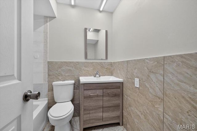 2522 Hackman Drive, St Louis, MO 63136