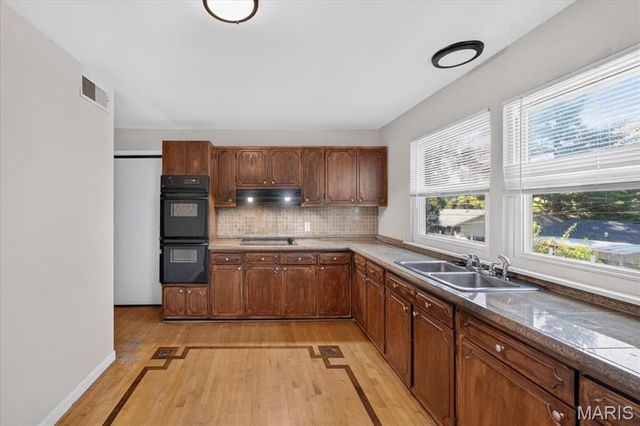 2522 Hackman Drive, St Louis, MO 63136