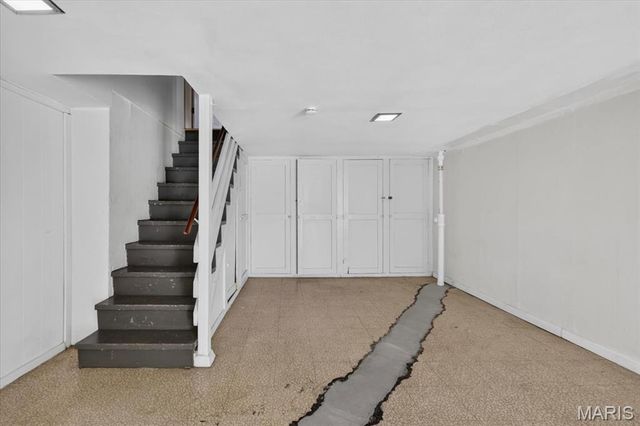 2522 Hackman Drive, St Louis, MO 63136