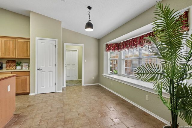 1217 Victory, Kerrville, TX 78028