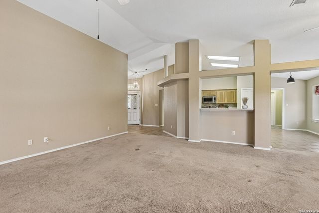 1217 Victory, Kerrville, TX 78028