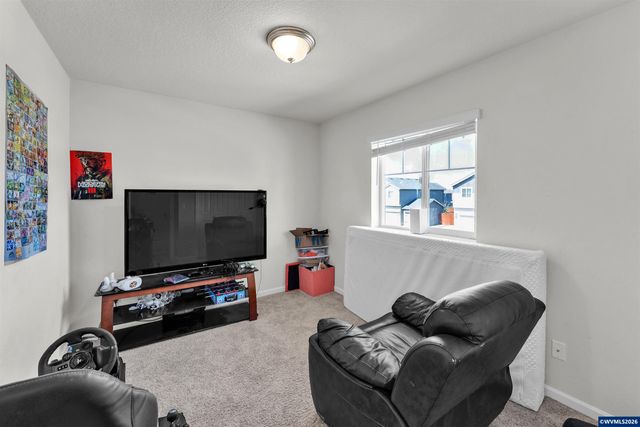 4940 Skylab Av NE, Salem, OR 97305
