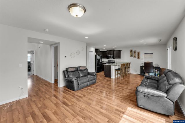 4940 Skylab Av NE, Salem, OR 97305
