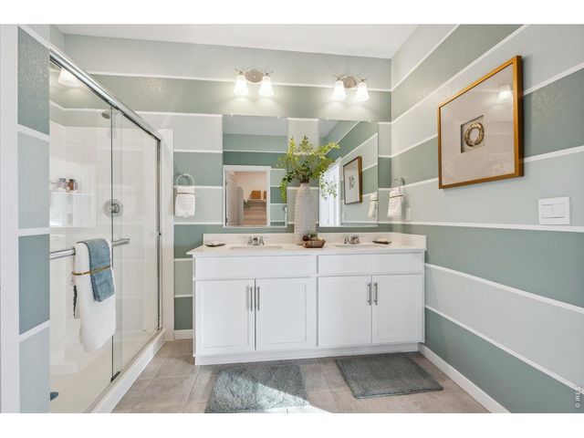 13964 Garnet Dr, Longmont, CO 80504