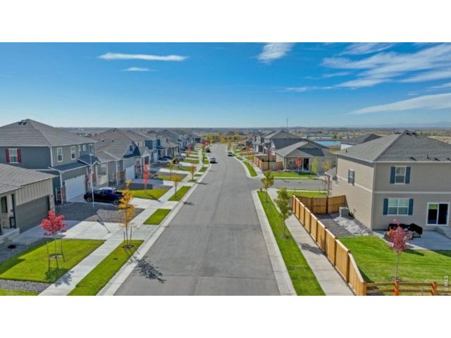 13964 Garnet Dr, Longmont, CO 80504