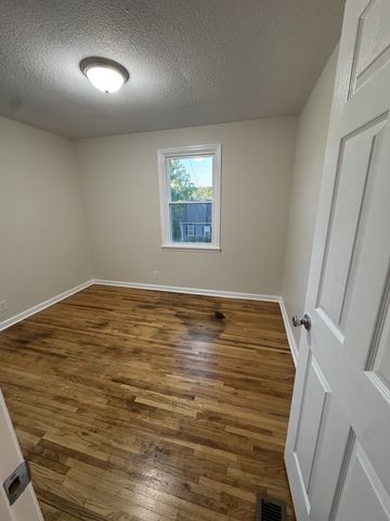 2316 Woodridge Dr, Nashville, TN 37207