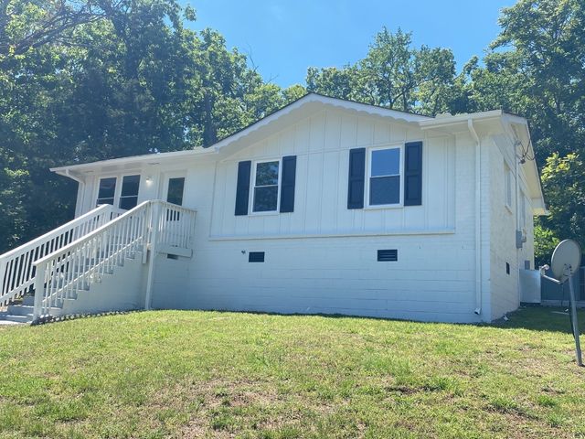 2316 Woodridge Dr, Nashville, TN 37207
