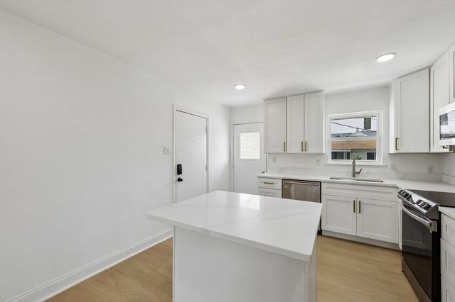5050 Matilda Street 225, Dallas, TX 75206
