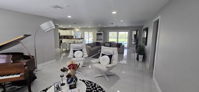 288 NW 89th Avenue, Coral Springs, FL 33071