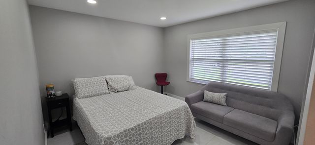 288 NW 89th Avenue, Coral Springs, FL 33071