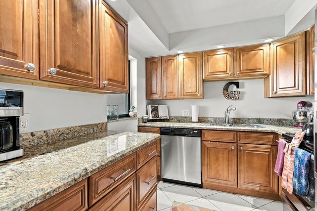 336 Golfview Road Unit 519, North Palm Beach, FL 33408