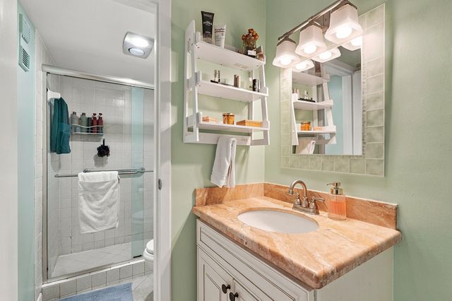 336 Golfview Road Unit 519, North Palm Beach, FL 33408