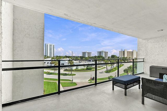 336 Golfview Road Unit 519, North Palm Beach, FL 33408