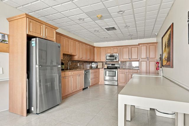 336 Golfview Road Unit 519, North Palm Beach, FL 33408
