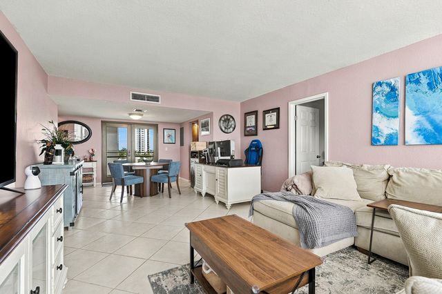 336 Golfview Road Unit 519, North Palm Beach, FL 33408