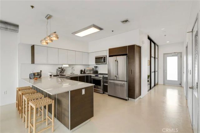 11500 Tennessee Avenue 330, Los Angeles, CA 90064
