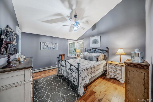 1 Honey Lane, Miller Place, NY 11764