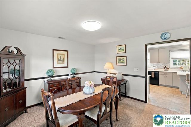 3834 Estate Drive, North Whitehall Twp, PA 18078