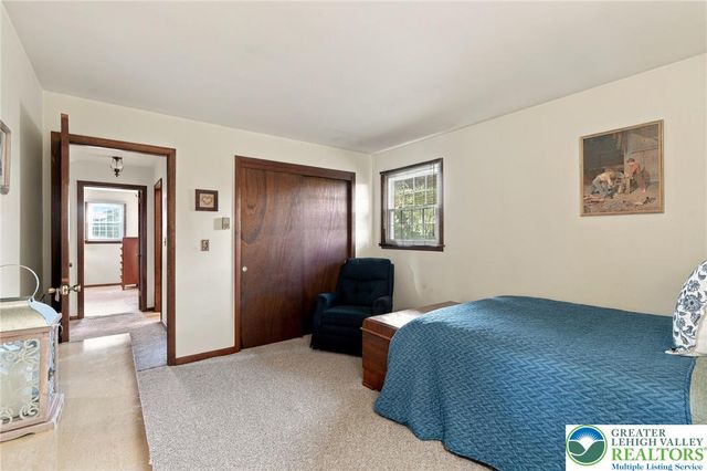 3834 Estate Drive, North Whitehall Twp, PA 18078
