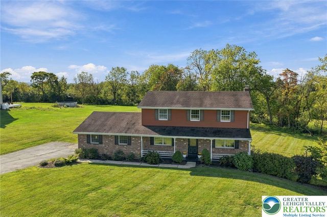 3834 Estate Drive, North Whitehall Twp, PA 18078