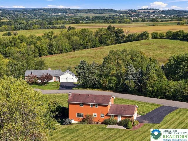 3834 Estate Drive, North Whitehall Twp, PA 18078