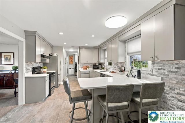 3834 Estate Drive, North Whitehall Twp, PA 18078