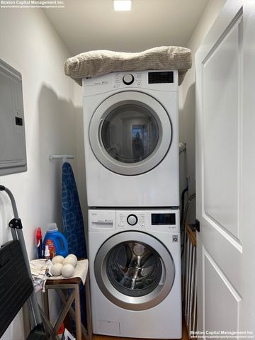 14 Williams St 4, Chelsea, MA 02150