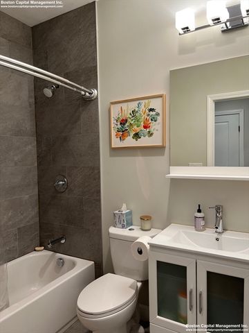 14 Williams St 4, Chelsea, MA 02150